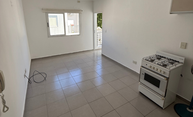 Departamento en alquiler c/ cochera en Nueva Resistencia