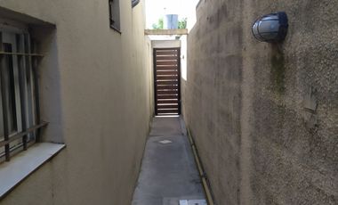 CASA EN VENTA EN PEHUAJO CON 2 DEPARTAMENTOS