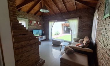 VENTA CASA 4 AMBIENTES PILETA Y QUINCHO RANELAGH