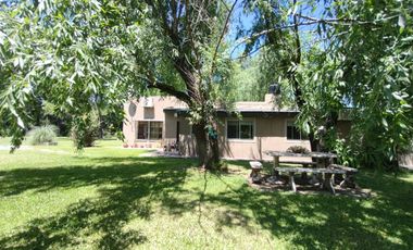 CASA QUINTA EN VENTA- 20 DE JUNIO