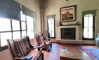 CASA QUINTA EN VENTA- 20 DE JUNIO
