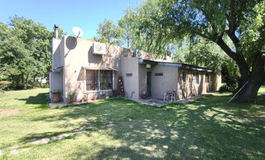 CASA QUINTA EN VENTA- 20 DE JUNIO