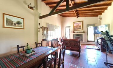 CASA QUINTA EN VENTA- 20 DE JUNIO