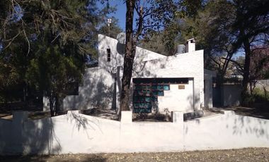 Venta de Casa Villa Turística- Termas de Rio Hondo
