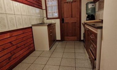 Casa en Arriendo en G9CM+27 El Tabo