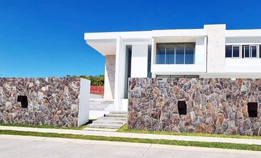 Residencia de Lujo en Ayamonte | Arquitectura Contemporánea + Vistas Naturales