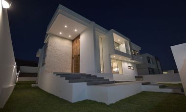 Residencia de Lujo en Ayamonte | Arquitectura Contemporánea + Vistas Naturales