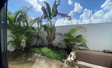 SE RENTA TOWNHOUSE EN TEMOZON, MERIDA