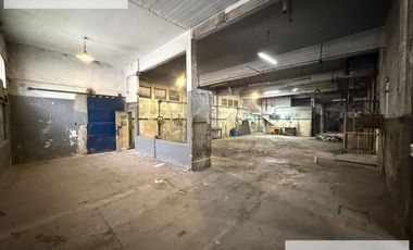 Depósito 400m2 techo losa + 200m2 Primer piso con M. Carga