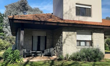 Casa en San Carlos Country