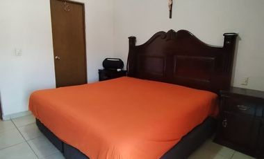 Casa de 3 Recámaras en coto en Parques Del Palmar