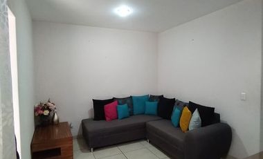 Casa de 3 Recámaras en coto en Parques Del Palmar