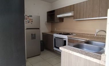 Casa de 3 Recámaras en coto en Parques Del Palmar