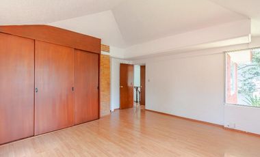 Casa en Venta en La Asunción, Metepec | Amplio Jardín y Excelente Ubicación