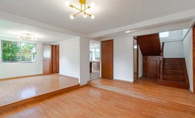 Casa en Venta en La Asunción, Metepec | Amplio Jardín y Excelente Ubicación
