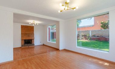 Casa en Venta en La Asunción, Metepec | Amplio Jardín y Excelente Ubicación