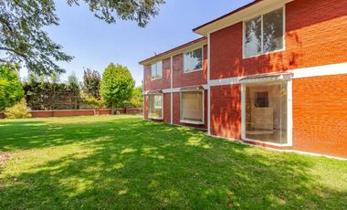 Casa en Venta en La Asunción, Metepec | Amplio Jardín y Excelente Ubicación