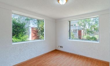 Casa en Venta en La Asunción, Metepec | Amplio Jardín y Excelente Ubicación