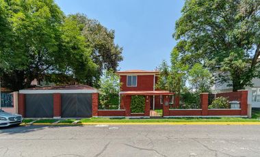 Casa en Venta en La Asunción, Metepec | Amplio Jardín y Excelente Ubicación
