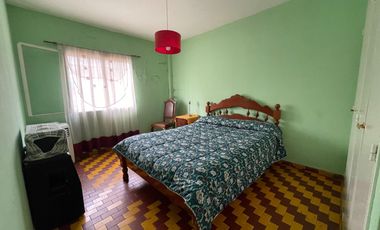 Venta Departamento en Moreno 4 ambientes