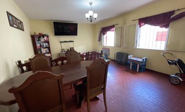 Venta Departamento en Moreno 4 ambientes