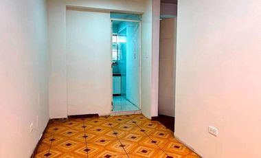 Departamento en venta en avenida Cto. Grande y frente al mercado del 10 en San Juan de Lurigancho