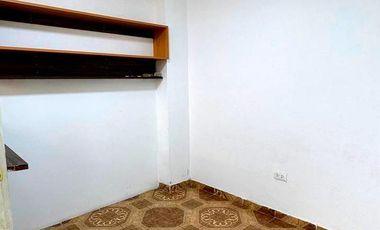 Departamento en venta en avenida Cto. Grande y frente al mercado del 10 en San Juan de Lurigancho