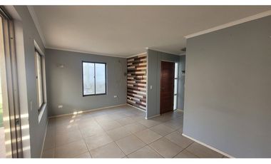 Casa familiar con amplio patio en Alto Manquehue