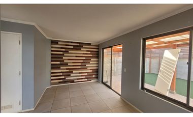 Casa familiar con amplio patio en Alto Manquehue