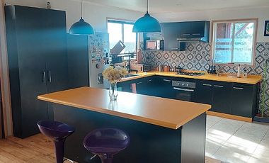 ARRIENDO AMPLIA CASA AMOBLADA CAMINO SAN ANTONIO AEROPUERTO