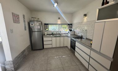 HERMOSA PROPIEDAD EN SALSIPUEDES - 3 DORM. - PILETA