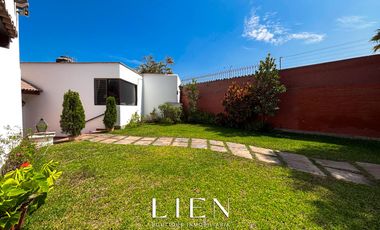 Venta de Terreno con Casa por Remodelar