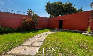 Venta de Terreno con Casa por Remodelar
