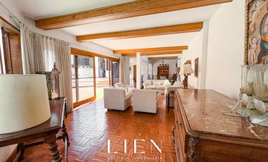 Venta de Terreno con Casa por Remodelar