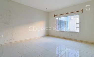 REMATE PARA USO COMERCIAL EN MIGUEL HIDALGO, ZAPOPAN