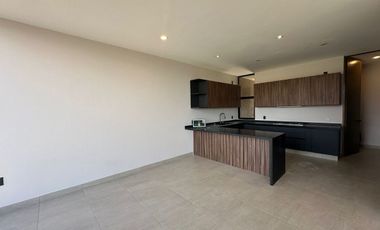 RENTA AMUEBLADA CASA INTELIGENTE ALTOZANO. VISTA A LA RESERVA