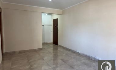 DEPARTAMENTO ALQUILER TRES DORMITORIOS SIN BALCON CON COCHERA CENTRO ROSARIO