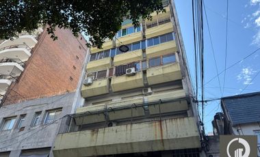 DEPARTAMENTO ALQUILER TRES DORMITORIOS SIN BALCON CON COCHERA CENTRO ROSARIO