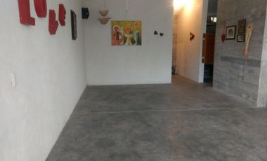 ESPECTACULAR PROPIEDAD A UNOS MINUTOS DE COLIMA IDEAL PARA HACER LUGAR EVENTOS