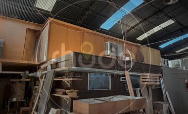 Calle 40 entre 3 y 5 - Galpón comercial en Las Toninas