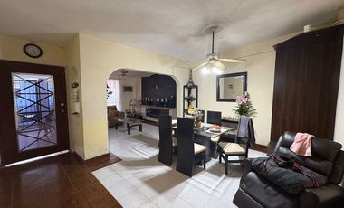 Casa Habitación, Ubicada en Fraccionamiento Del Bosque. Gomez Palacio. Durango
