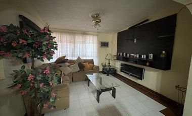 Casa Habitación, Ubicada en Fraccionamiento Del Bosque. Gomez Palacio. Durango