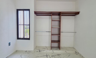 CASA EN VENTA 2 PLANTAS, 3 RECÁMARAS, 2.5 BAÑOS, COCHERA PARA 1 AUTO
