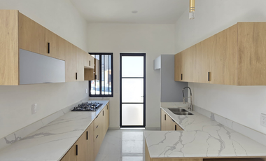 CASA EN VENTA 2 RECÁMARAS, 2 BAÑOS, COCHERA PARA 1 AUTO