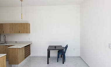 CASA EN VENTA 2 RECÁMARAS, 2 BAÑOS, COCHERA PARA 1 AUTO