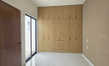 CASA EN VENTA 2 RECÁMARAS, 2 BAÑOS, COCHERA PARA 1 AUTO
