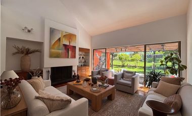Casa residencial amoblada  en Guaymarar conjunto cerrado  005-R