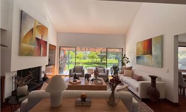 Casa residencial amoblada  en Guaymarar conjunto cerrado  005-R