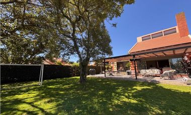 Casa residencial amoblada  en Guaymarar conjunto cerrado  005-R