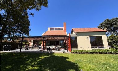 Casa residencial amoblada  en Guaymarar conjunto cerrado  005-R